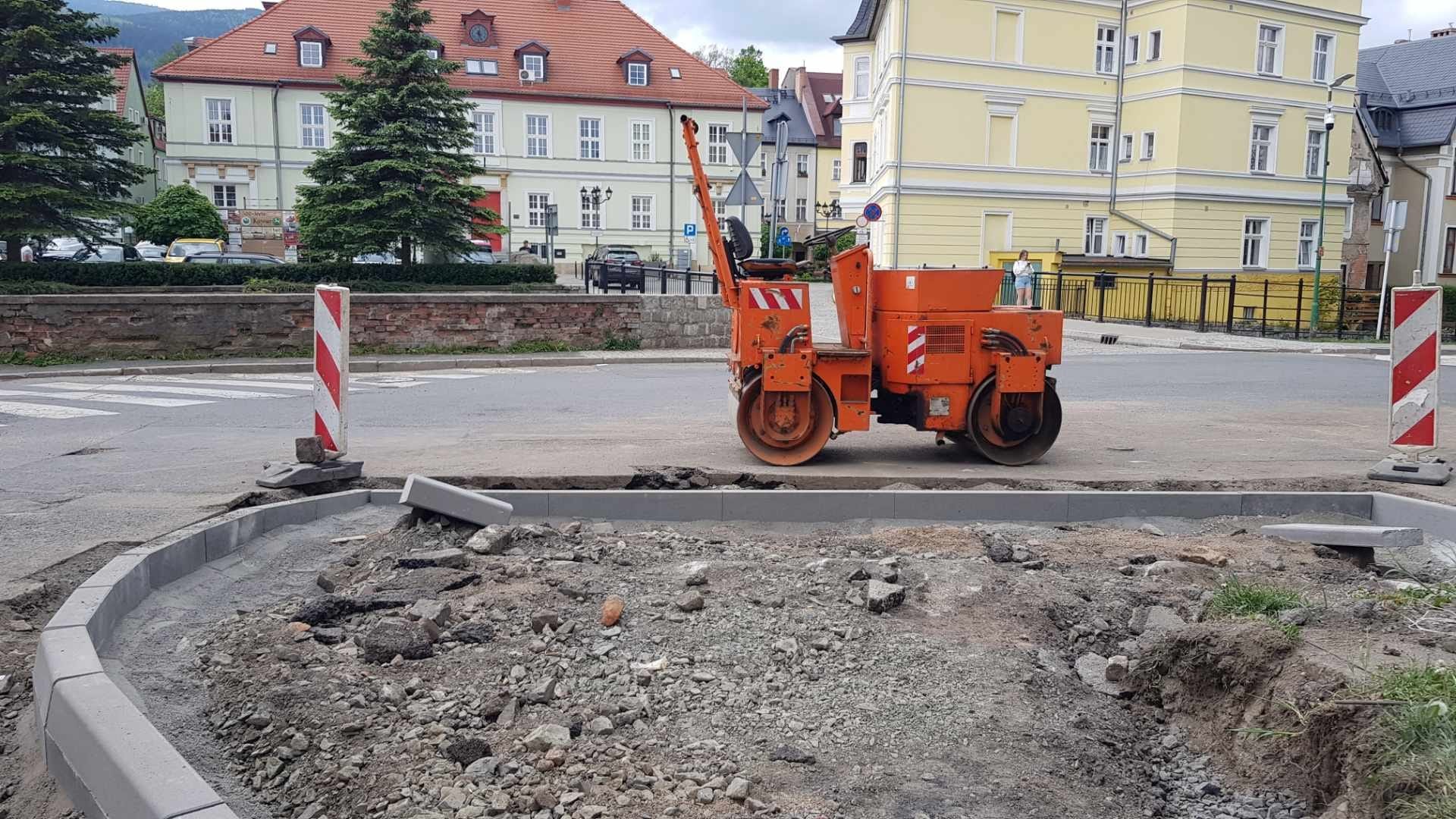 bedzie-nowy-parking-i-przejscia-dla-pieszych-124548