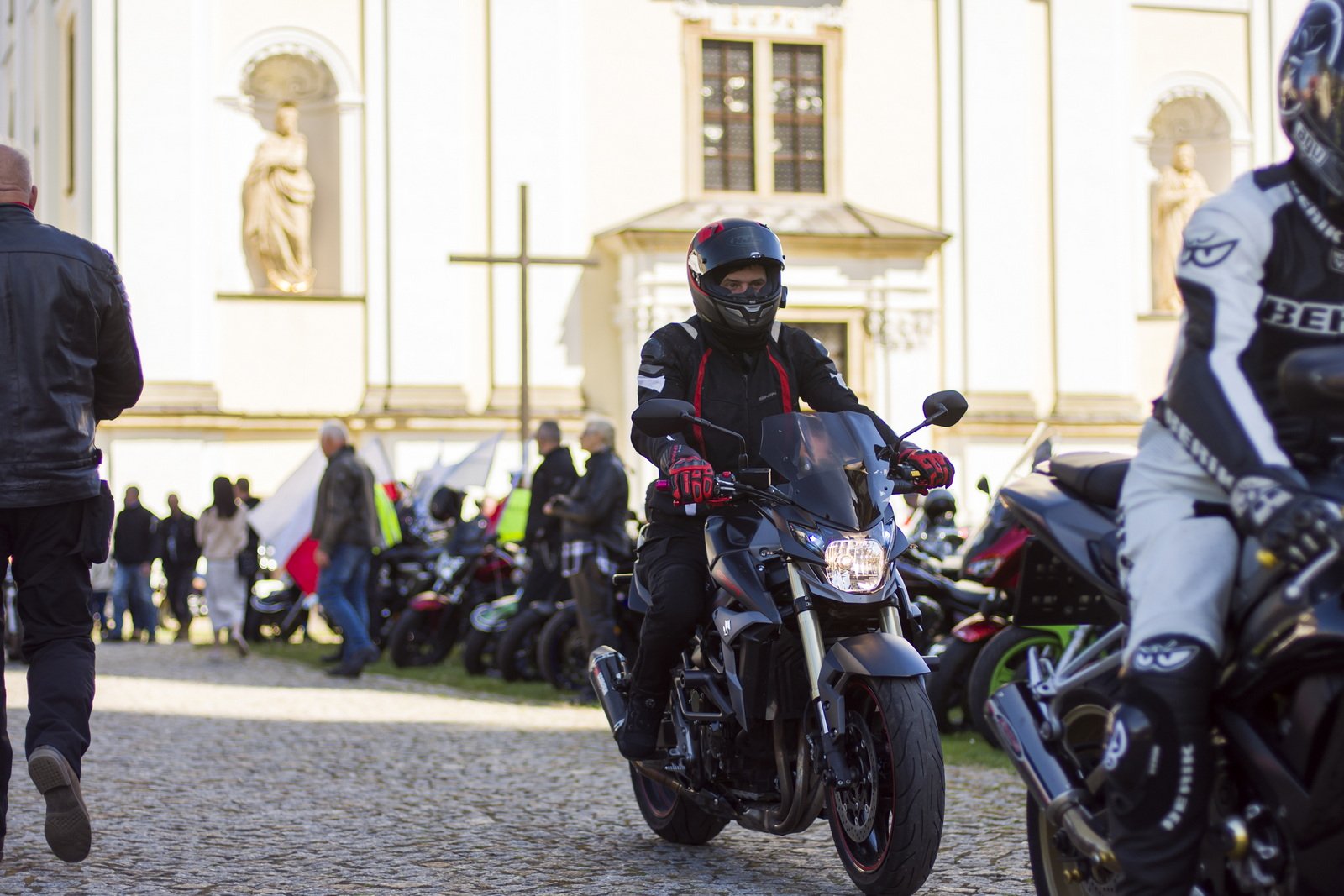 motocyklem-do-krzeszowa-124590