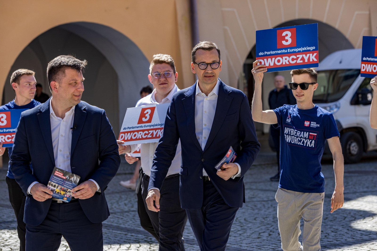byy-premier-robi-objazd-po-kraju-124600