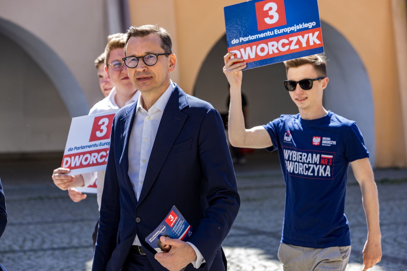 byy-premier-robi-objazd-po-kraju-124600