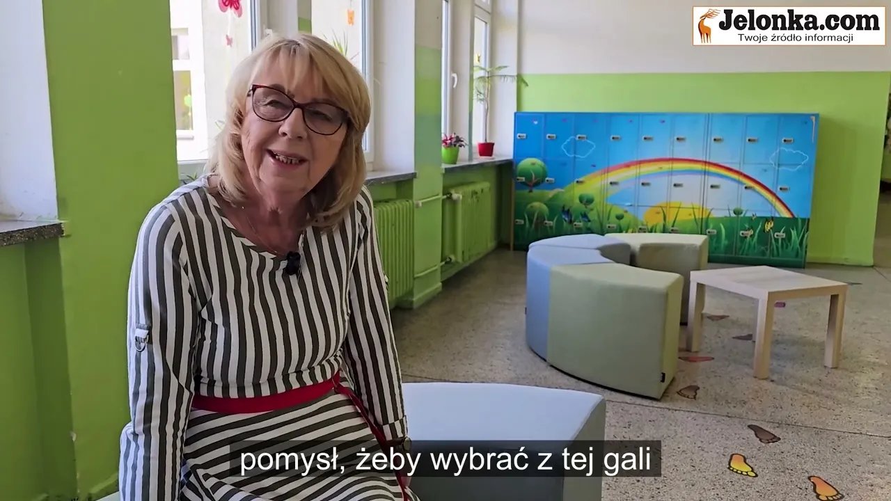 zebrali-9-tys-z-i-kupili-nowe-kanapy-dla-uczniow-124635