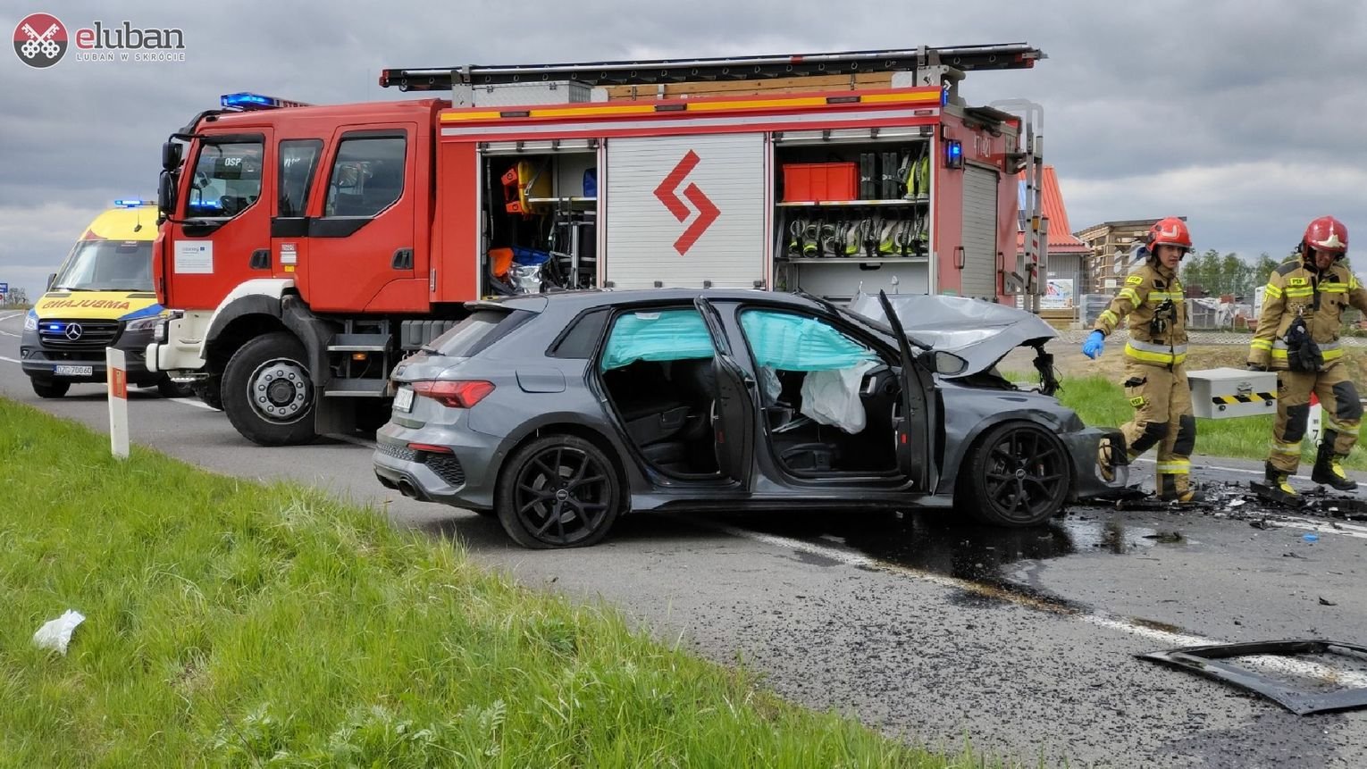 audi-kontra-saab-kierowcy-cudem-przezyli-124717
