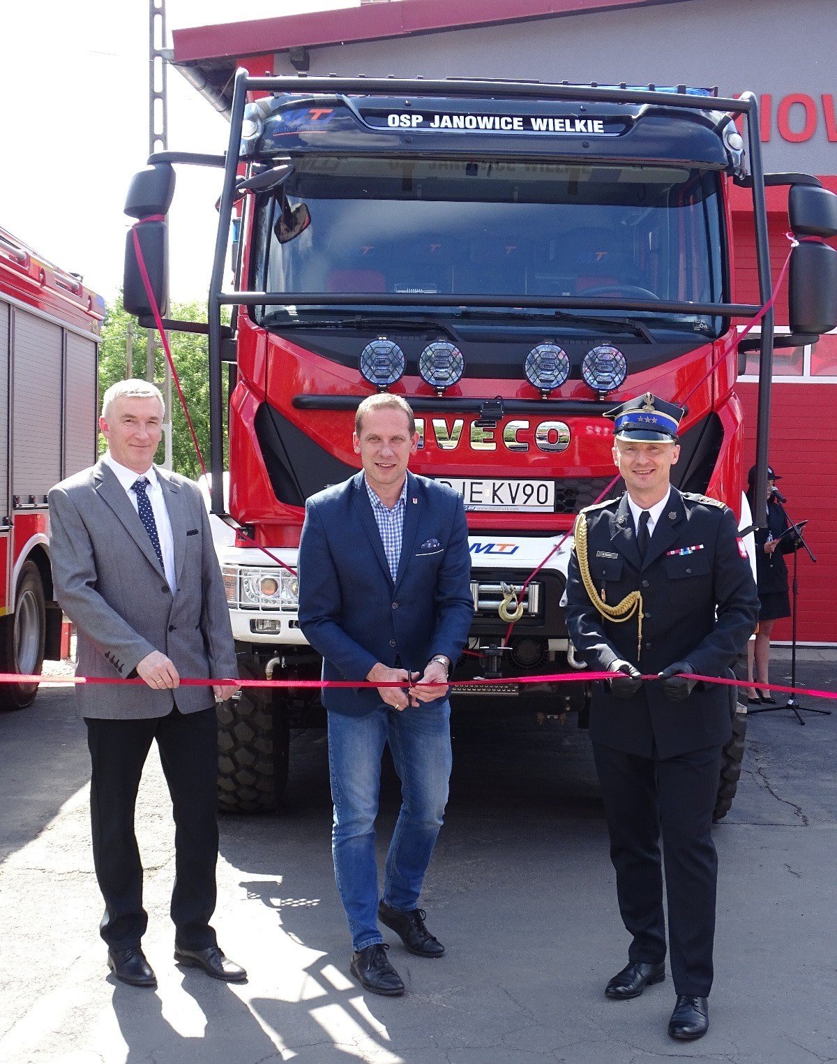 nowy-woz-dla-druhow-z-osp-124734