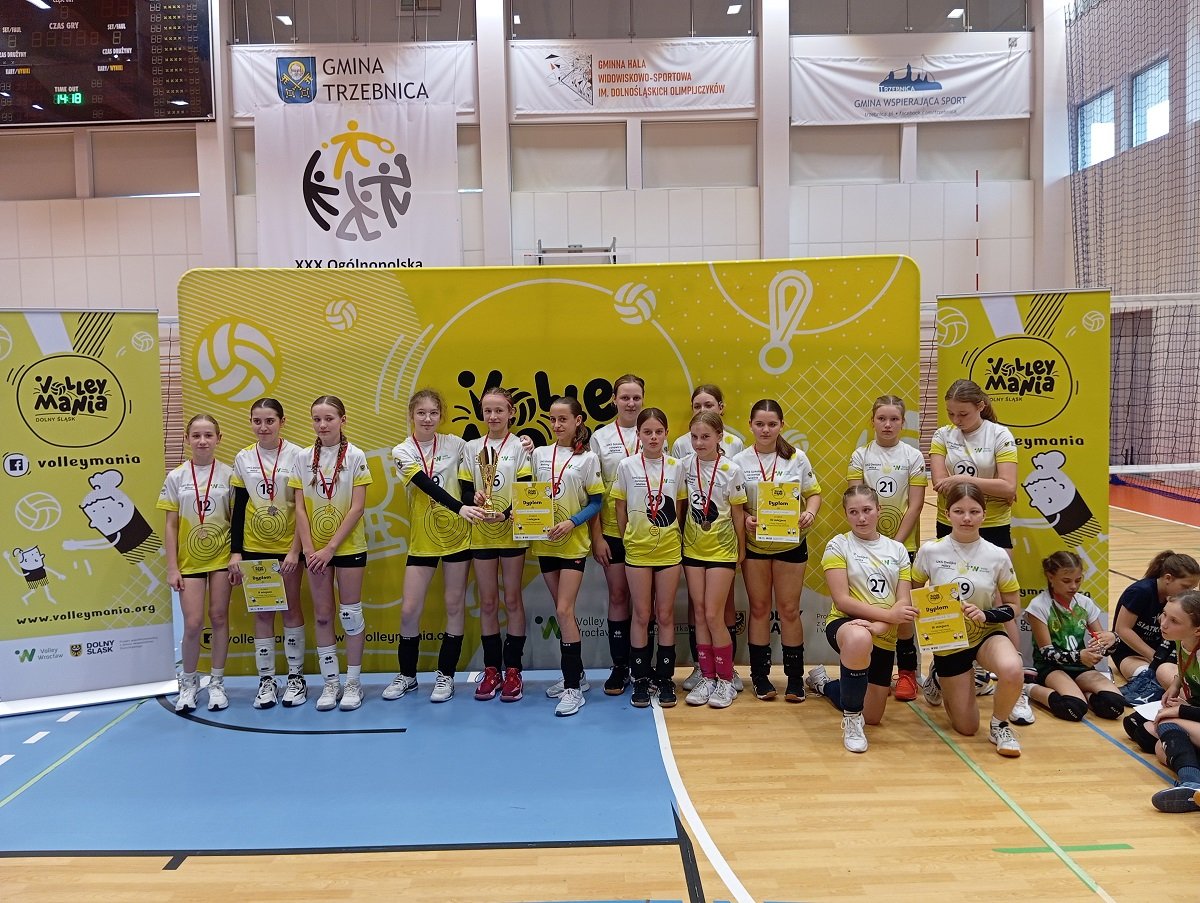 siatkarki-uksu-sokoliki-ze-zotem-124819