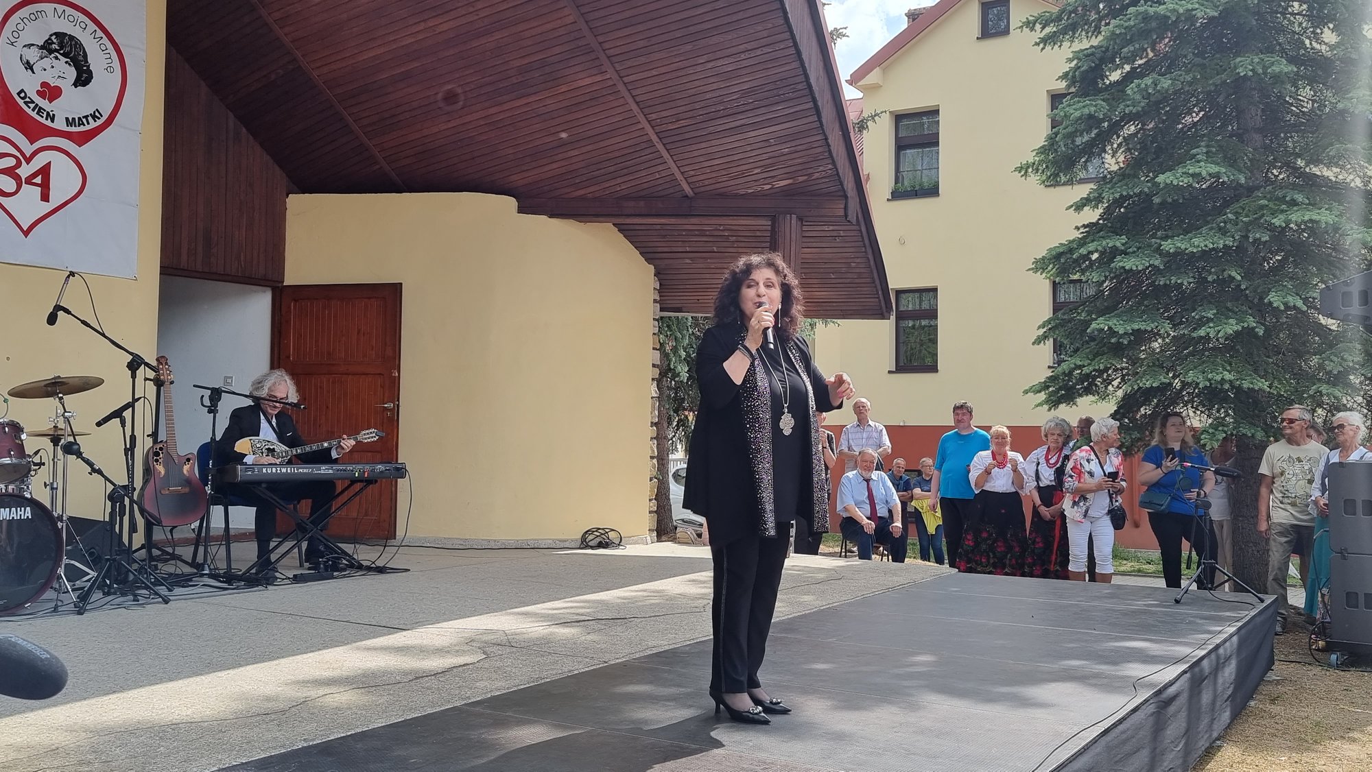 festyn-na-dzien-matki-przy-pck-124939