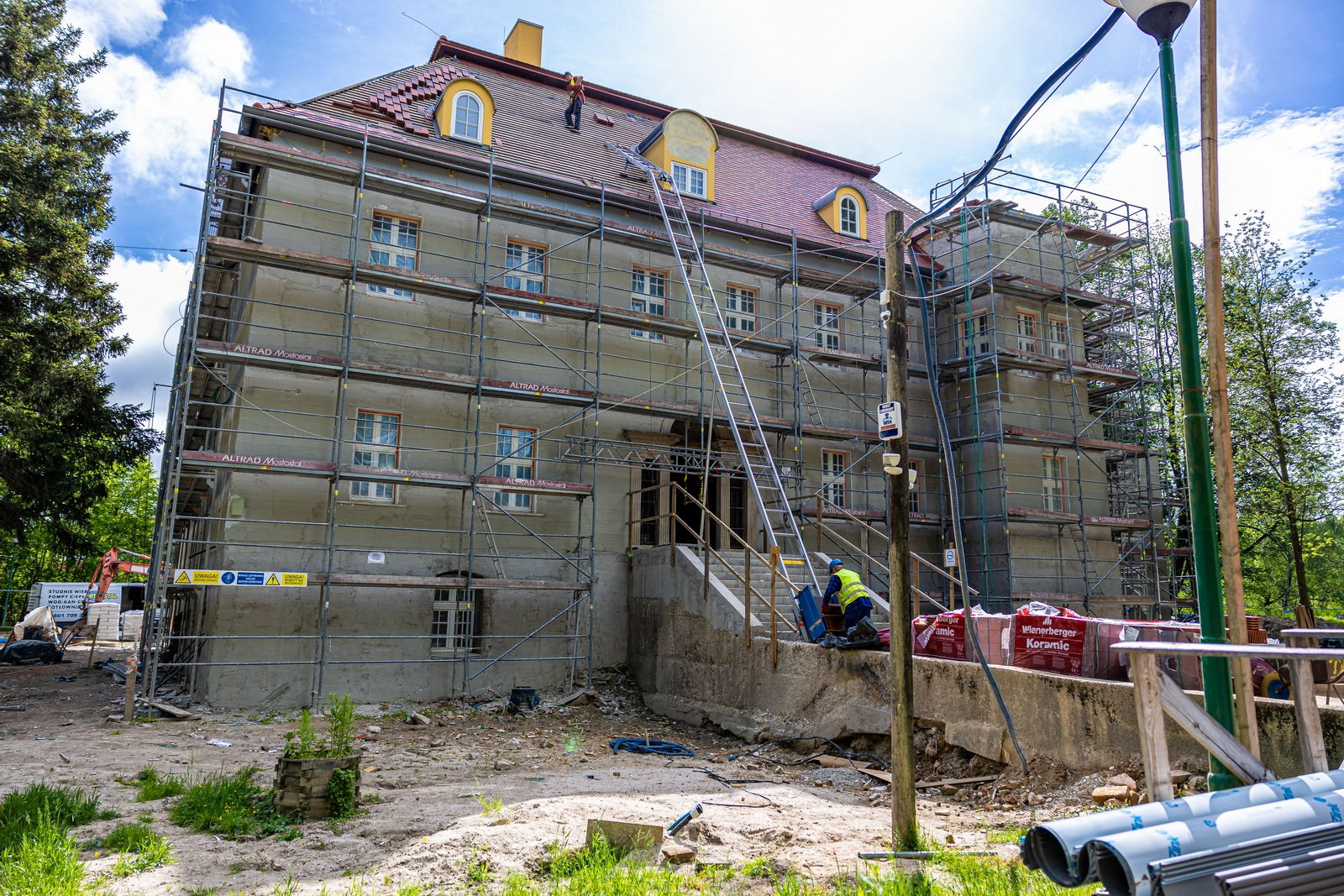 bukowiec-trwa-remont-w-paacu-124968