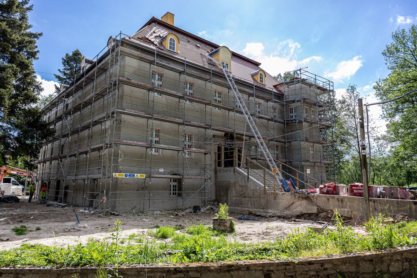 bukowiec-trwa-remont-w-paacu-124968