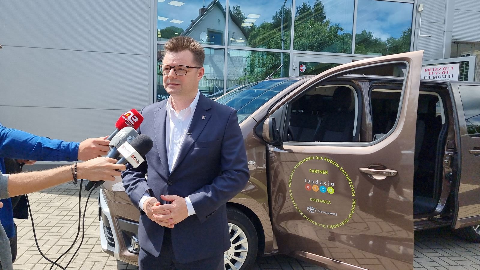 prezent-dla-rodzinnego-domu-dziecka-125000