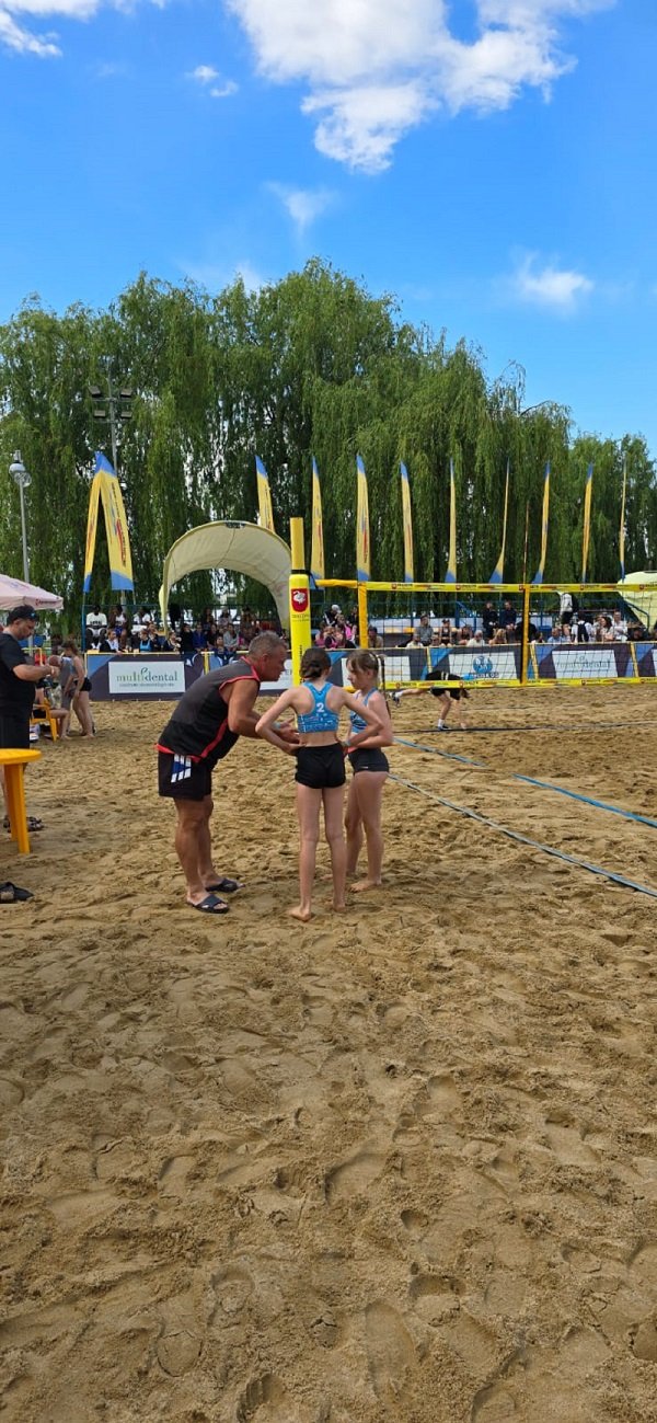 nasze-siatkarki-na-podium-ogolnopolskich-zawodow-125034