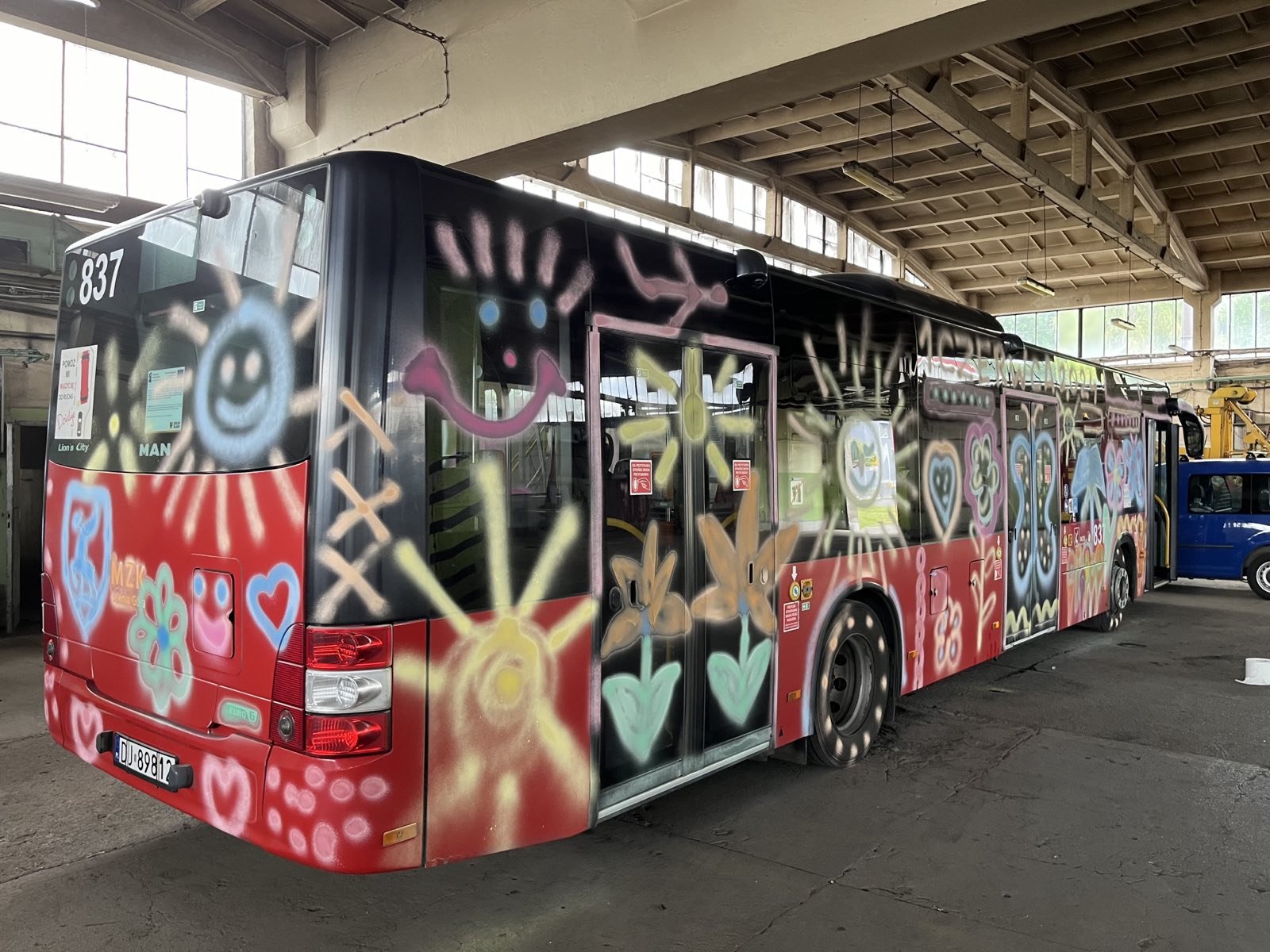 autobus-specjalnie-dla-dzieci-125037