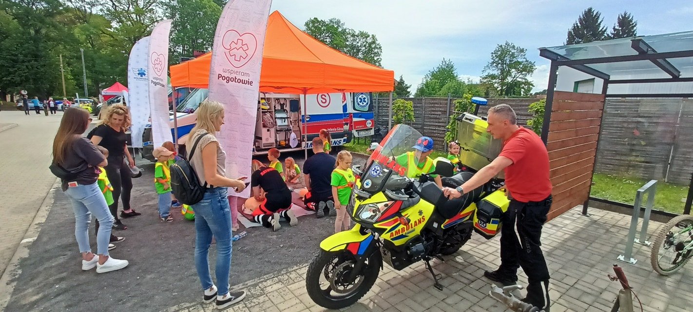 pracowity-maj-motoambulansu-125069