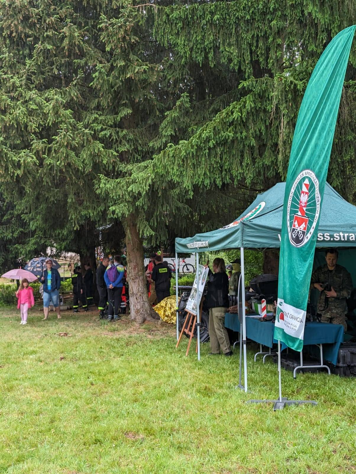 za-mundurem-panny-sznurem-piknik-w-jezowie-125090