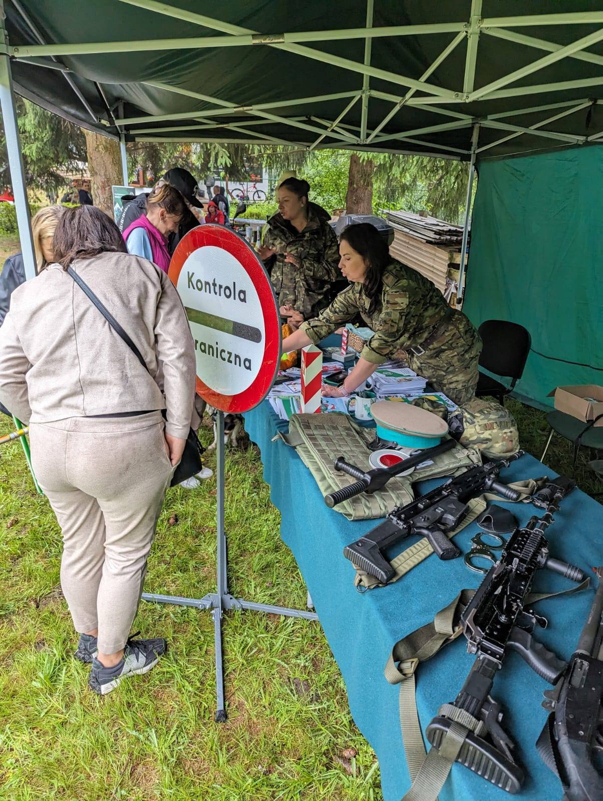 za-mundurem-panny-sznurem-piknik-w-jezowie-125090