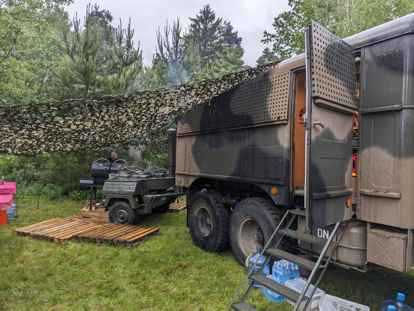 za-mundurem-panny-sznurem-piknik-w-jezowie-125090