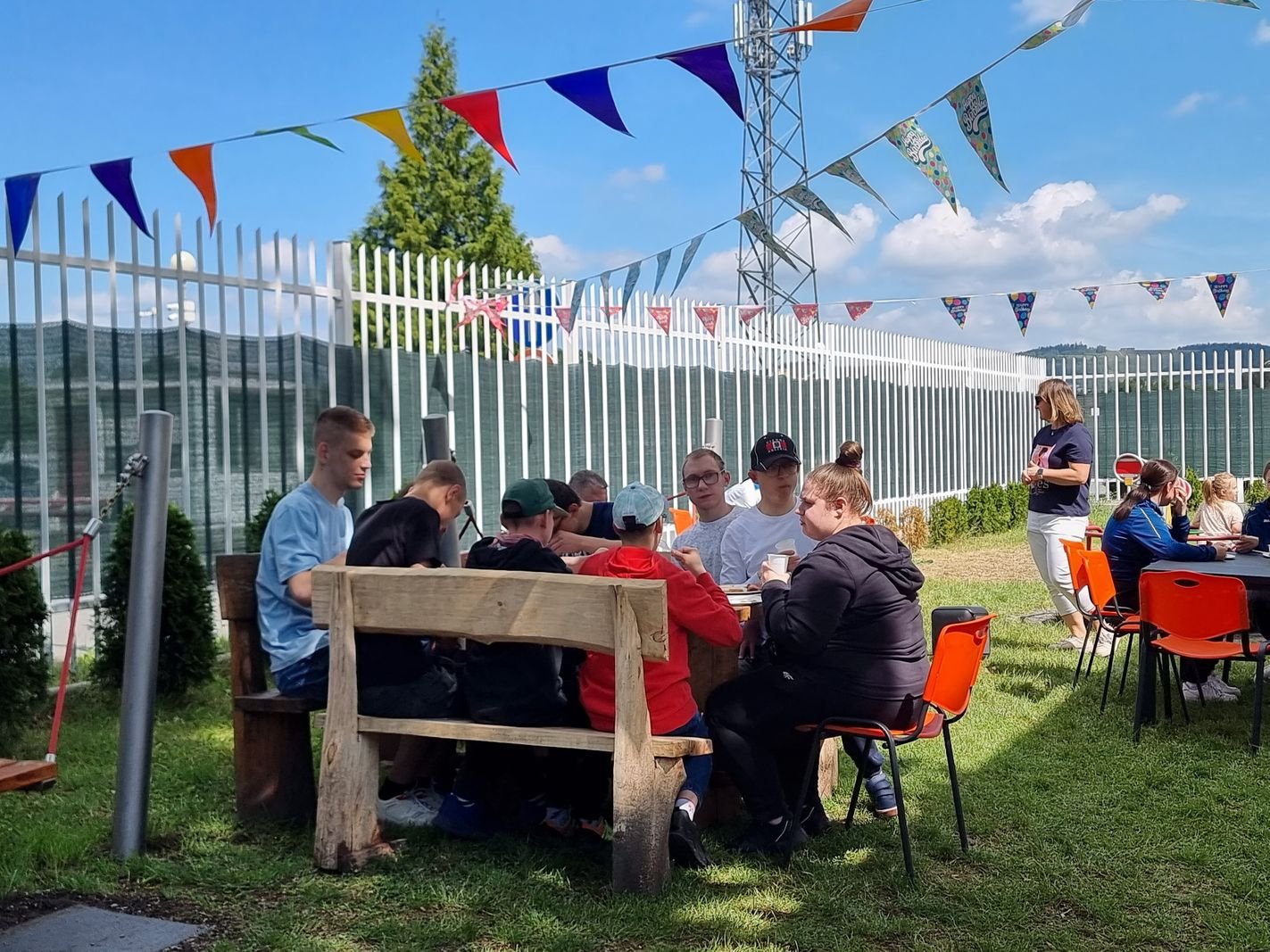 kibice-zorganizowali-zabawe-dla-dzieci-125155