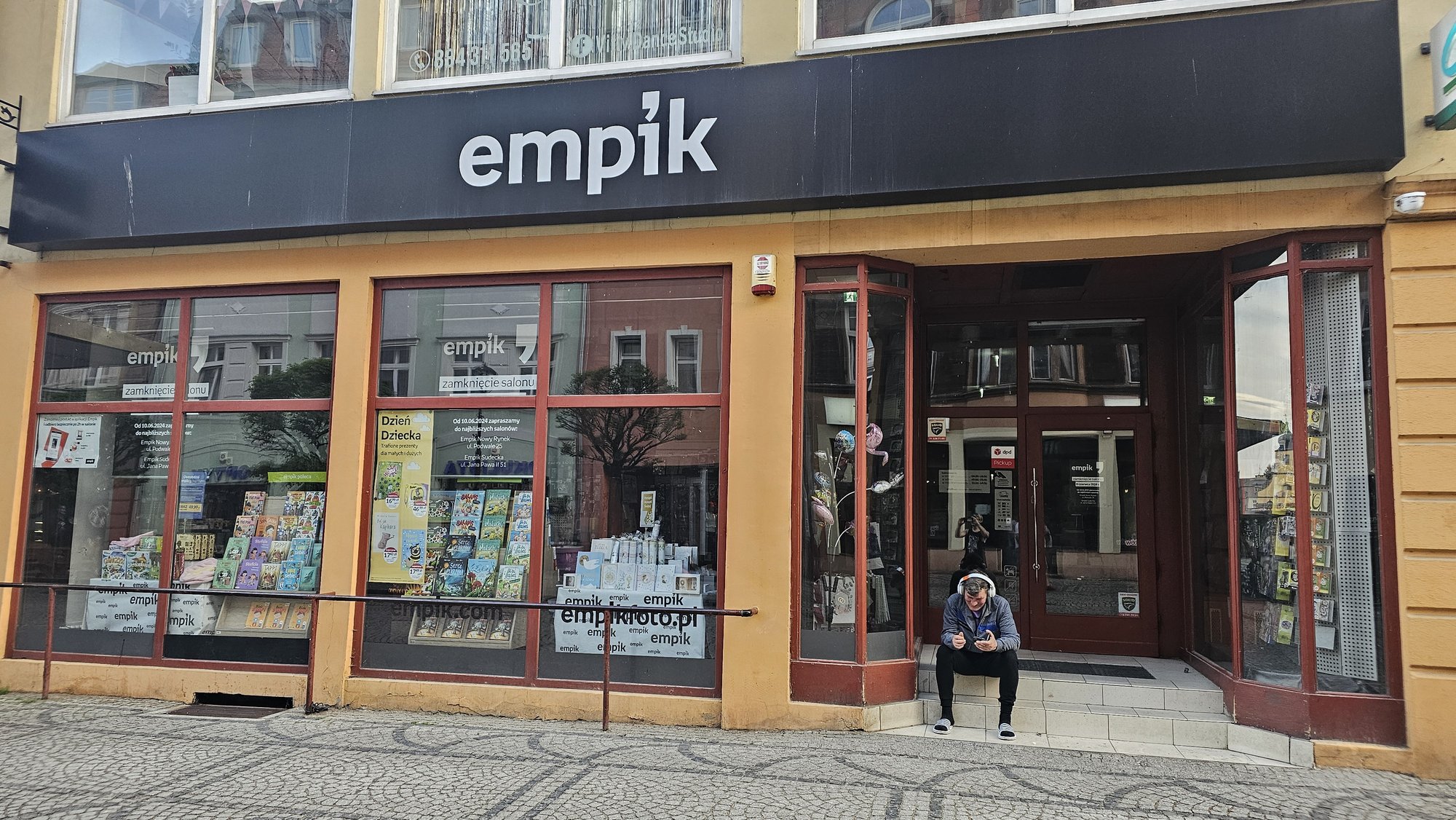 pozegnanie-z-empik-iem-125156