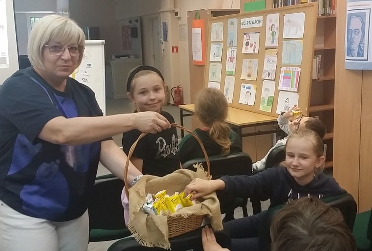 dzien-przyjaciela-z-biblioteka-pedagogiczna-125210