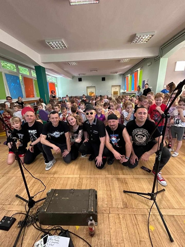 dzieci-skakay-i-szalay-mocne-granie-w-przedszkolu-125215