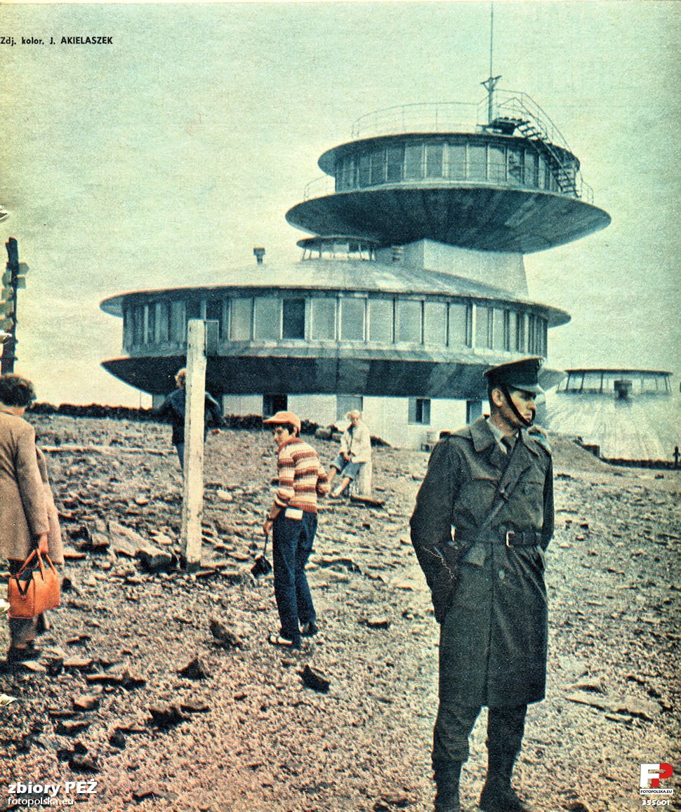 1976 – żołnierz WOP strzegący granicy na Śnieżce.