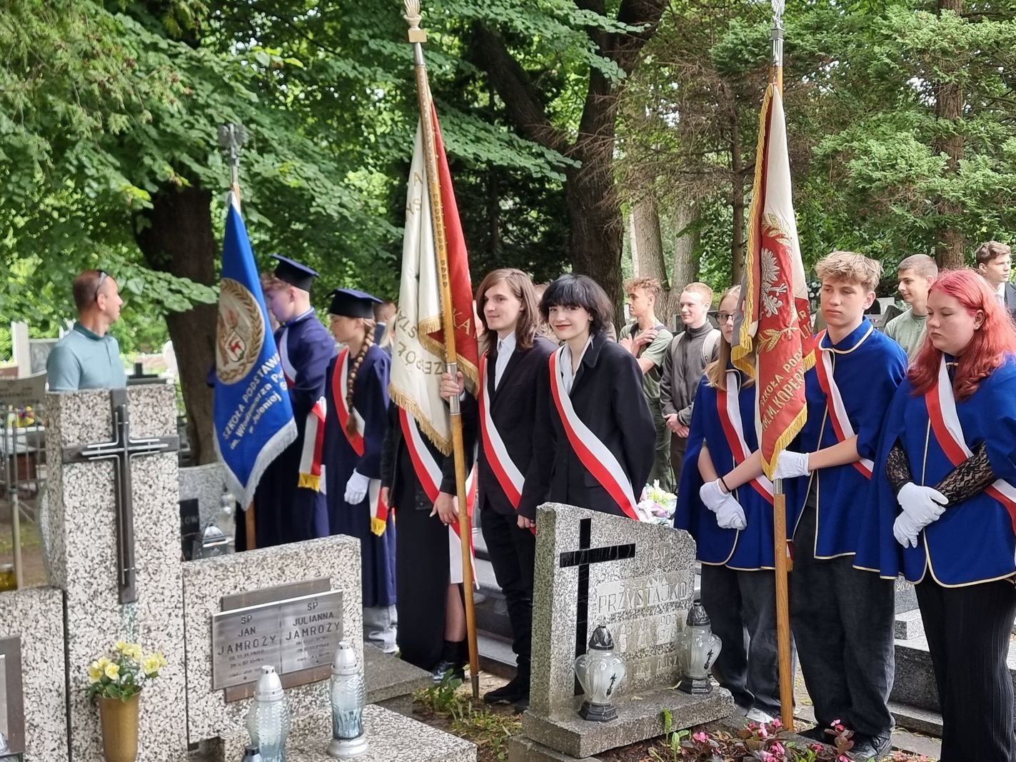 nowy-nagrobek-dla-bohatera-125258