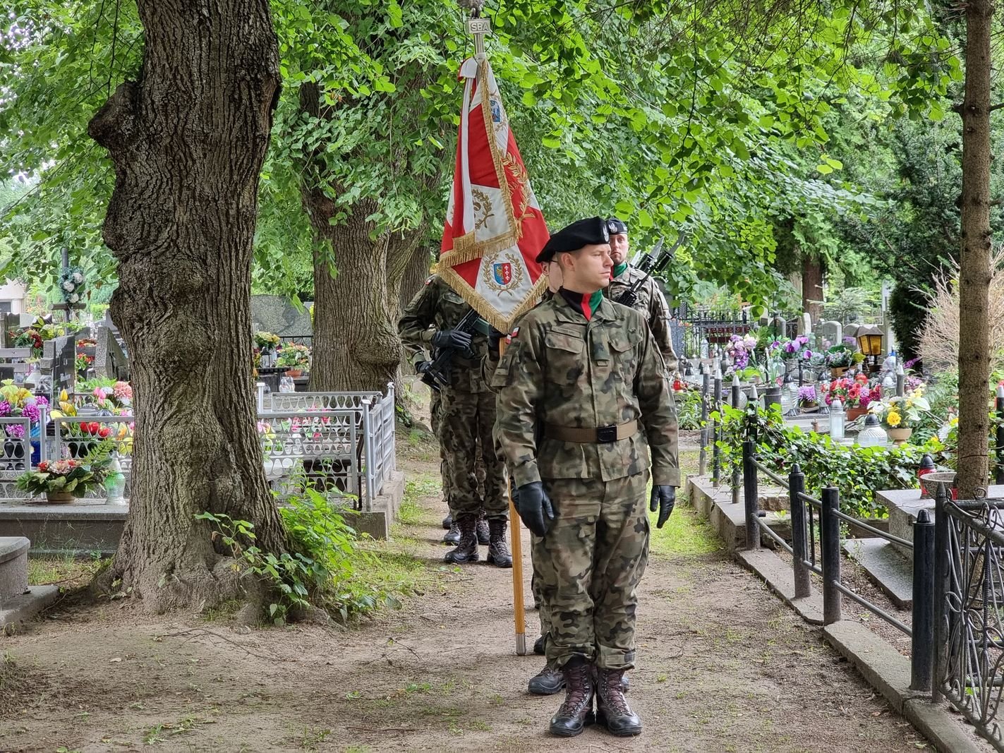 nowy-nagrobek-dla-bohatera-125258