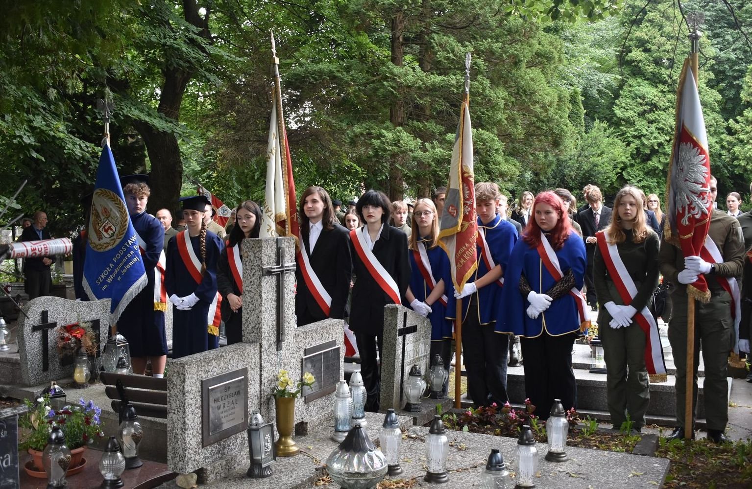 nowy-nagrobek-dla-bohatera-125258