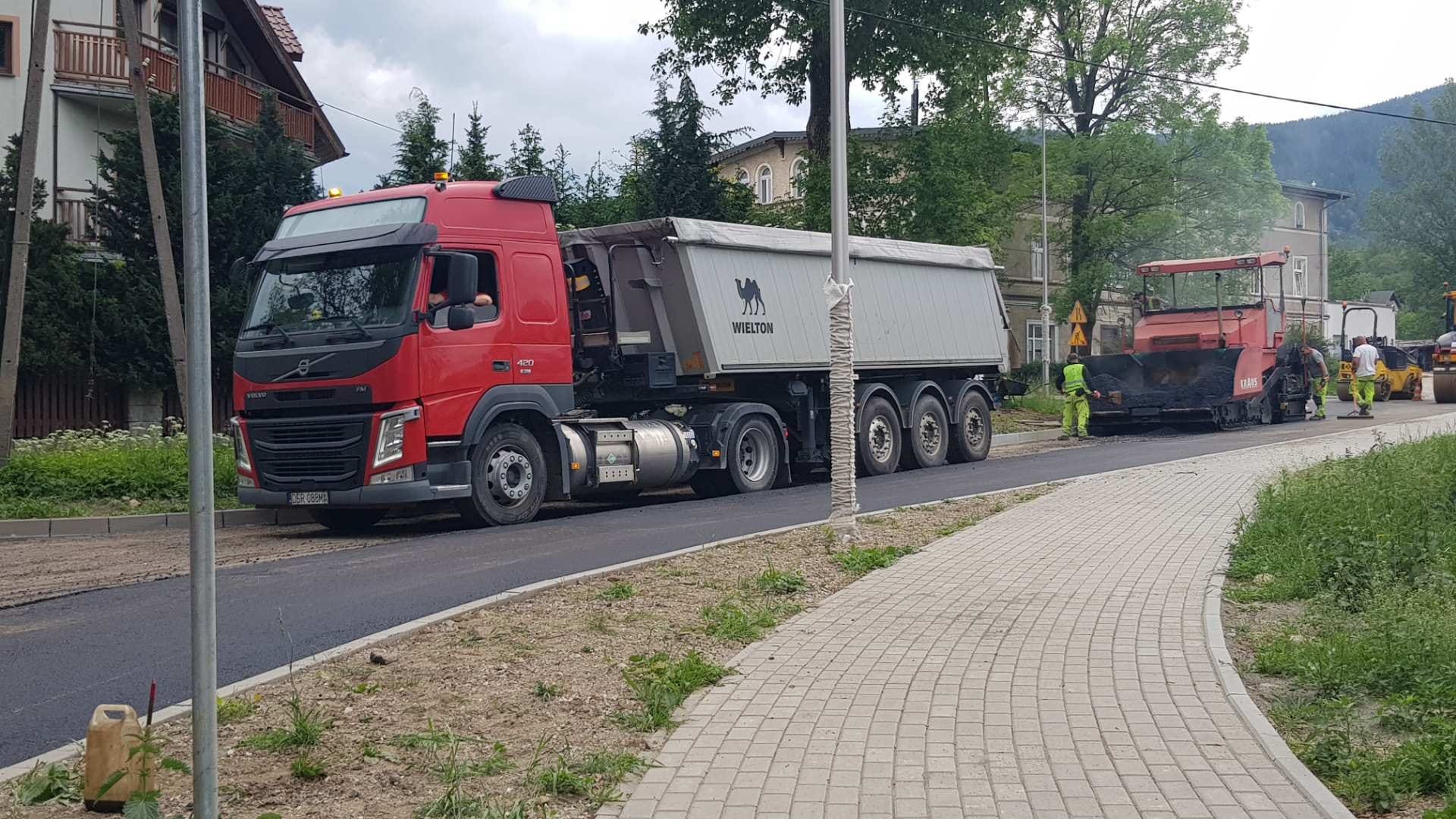 miliony-leza-na-bielarskiej-125321