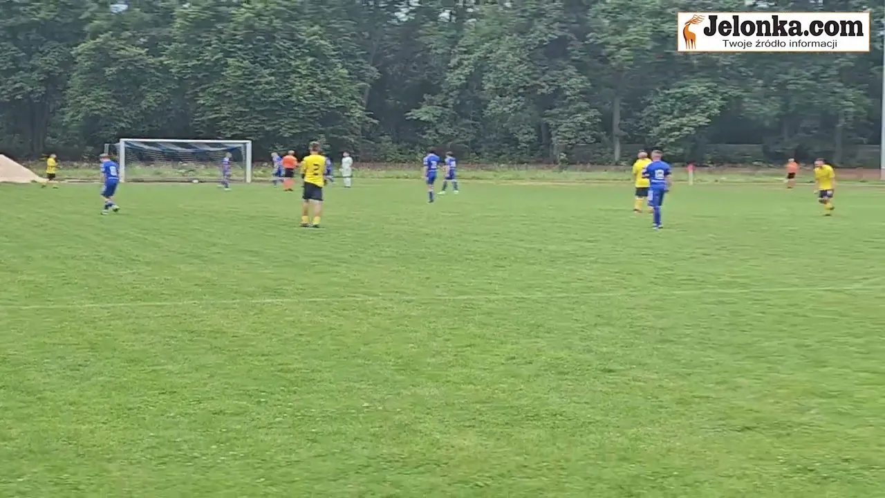 kuriozalny-gol-w-derbach-jeleniej-gory-125378