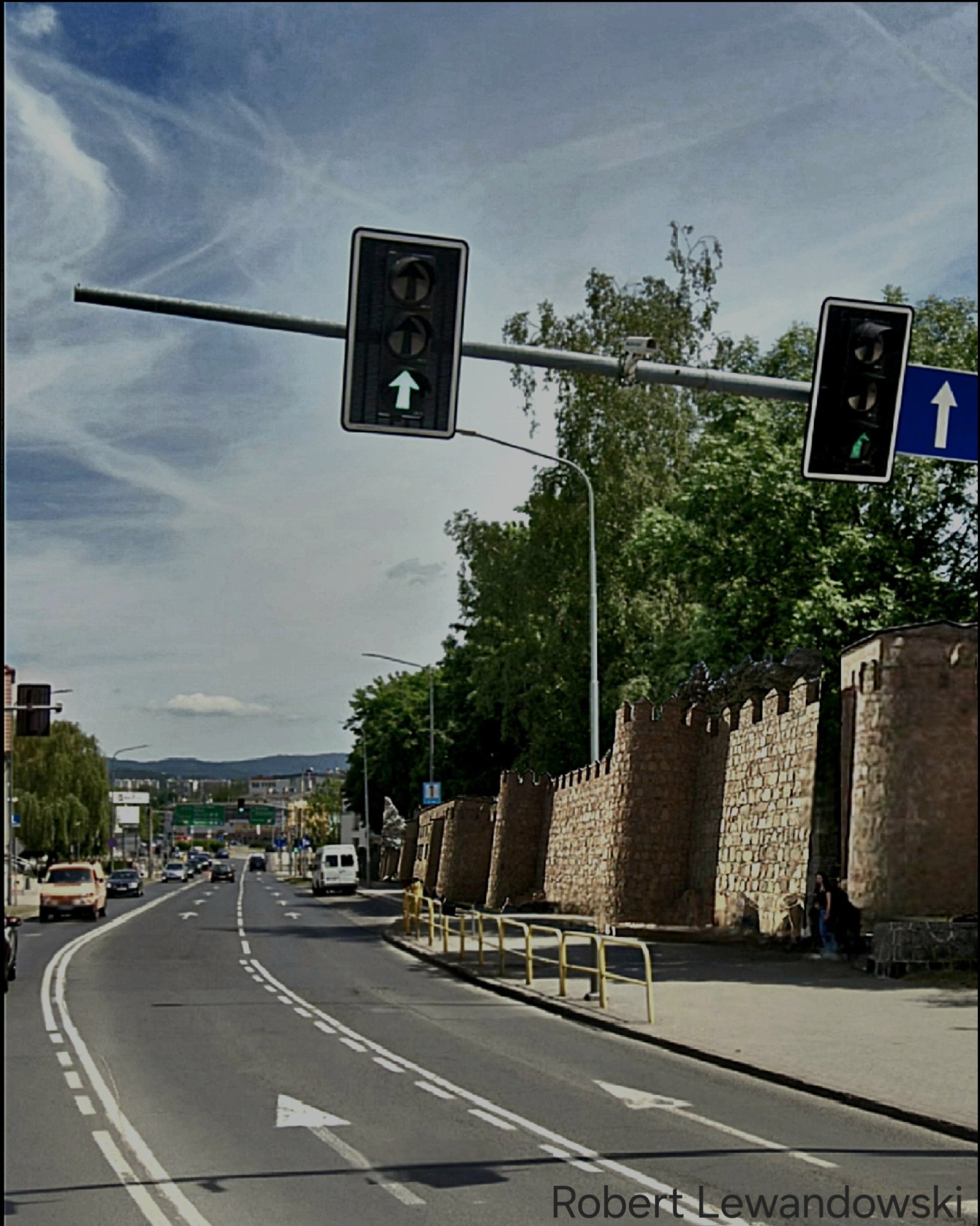 jelenia-gora-wspaniaa-mury-i-wieze-125417