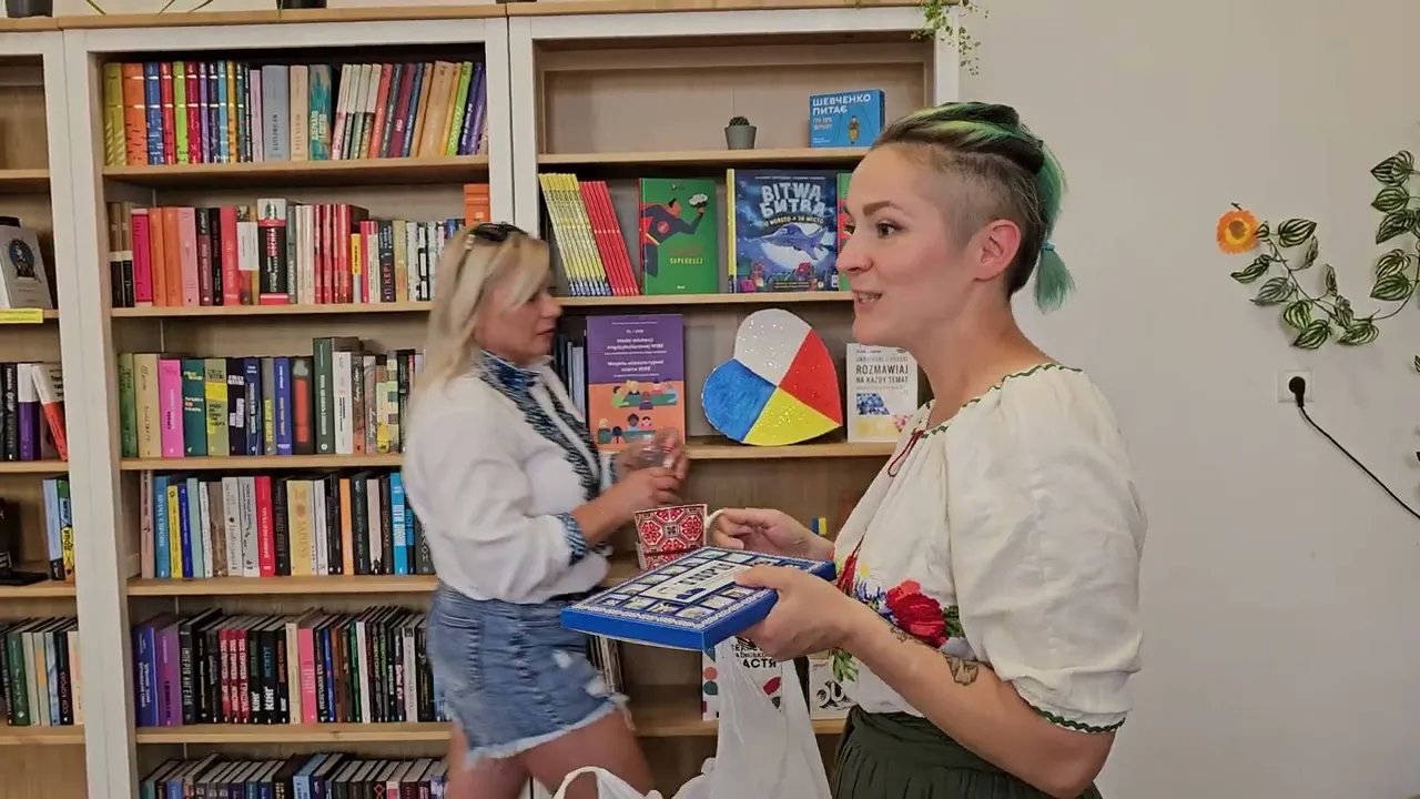 otwarto-ukrainska-biblioteke-125512