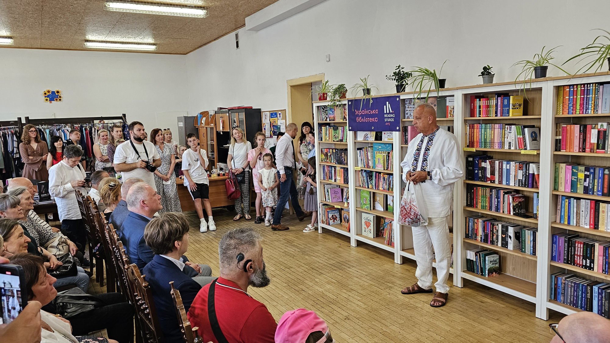 otwarto-ukrainska-biblioteke-125512