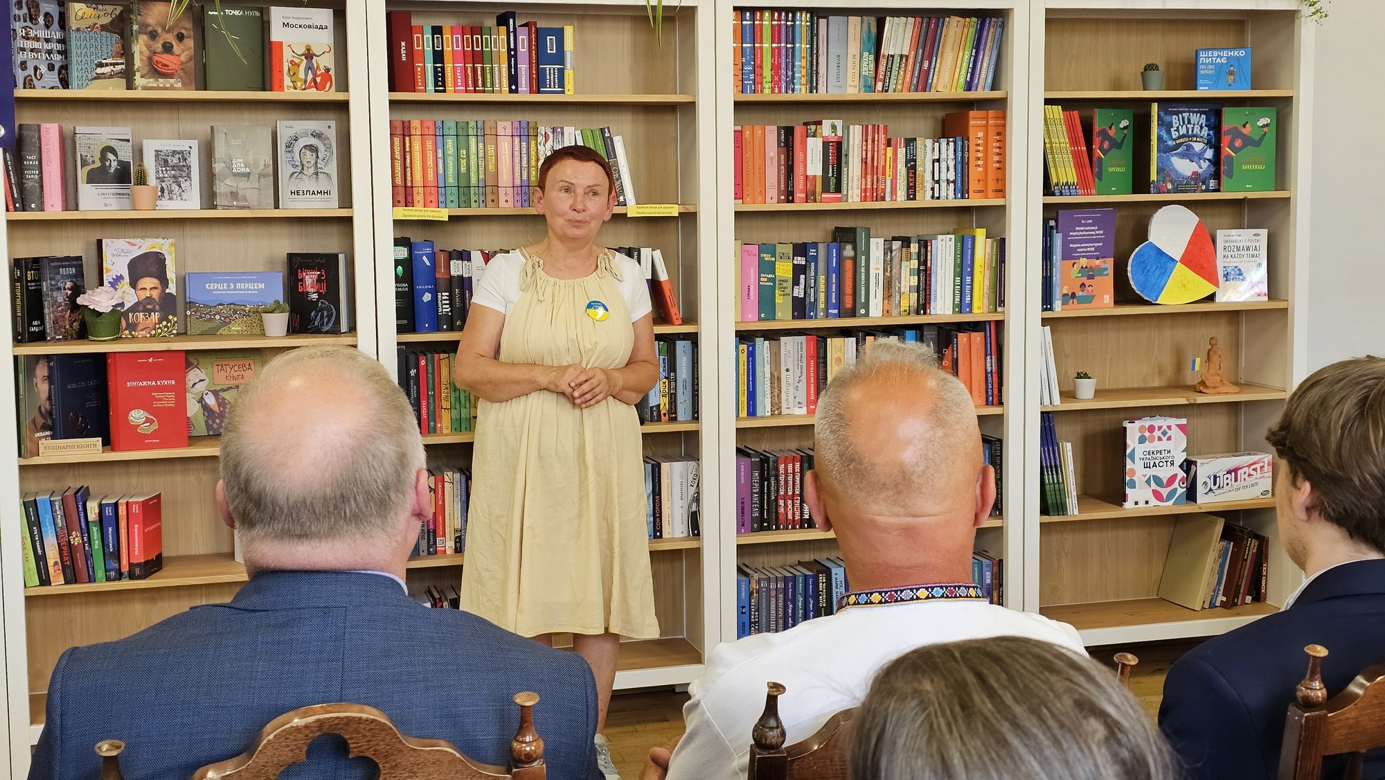 otwarto-ukrainska-biblioteke-125512