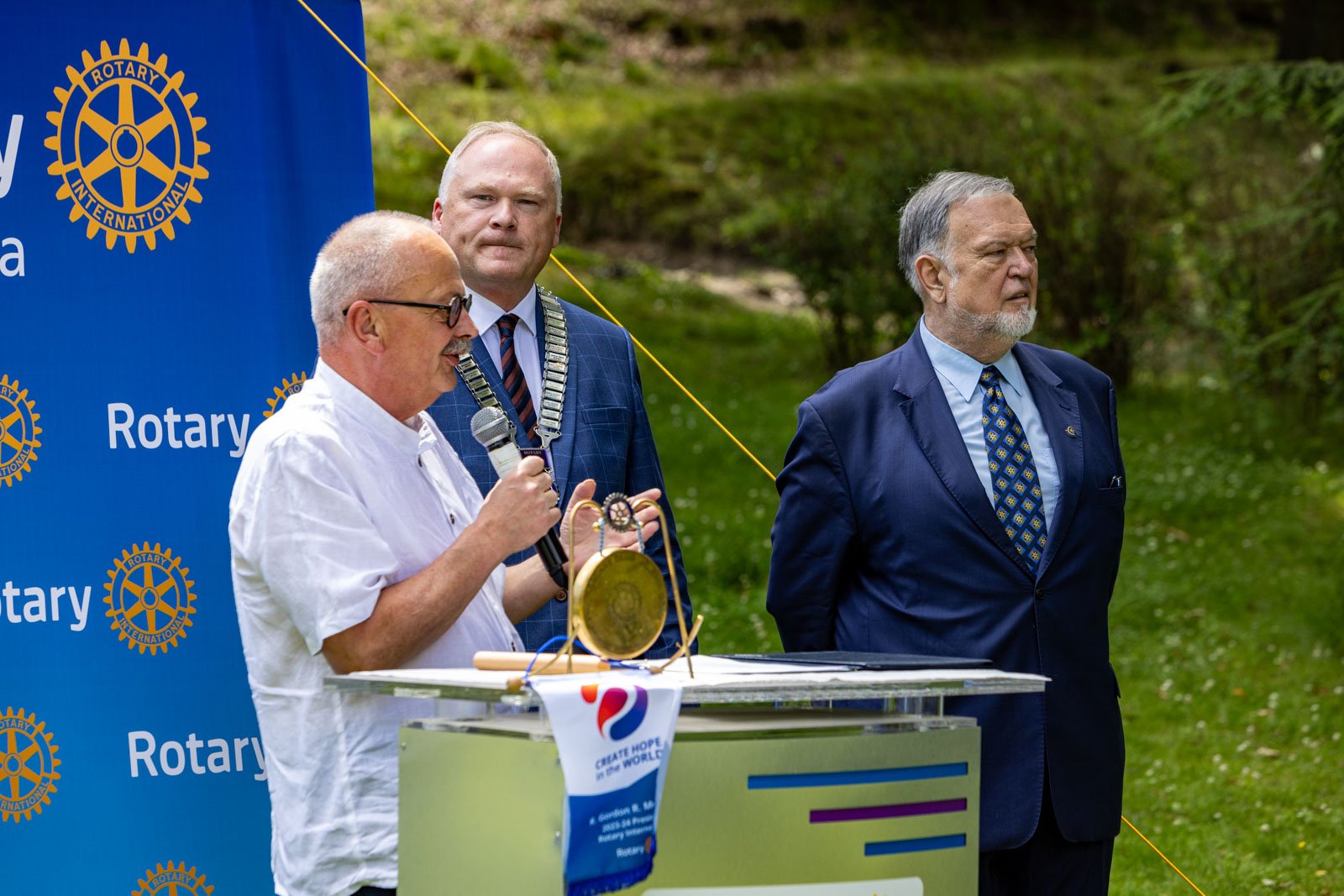 zmiana-zarzadu-w-rotary-clubie-125517