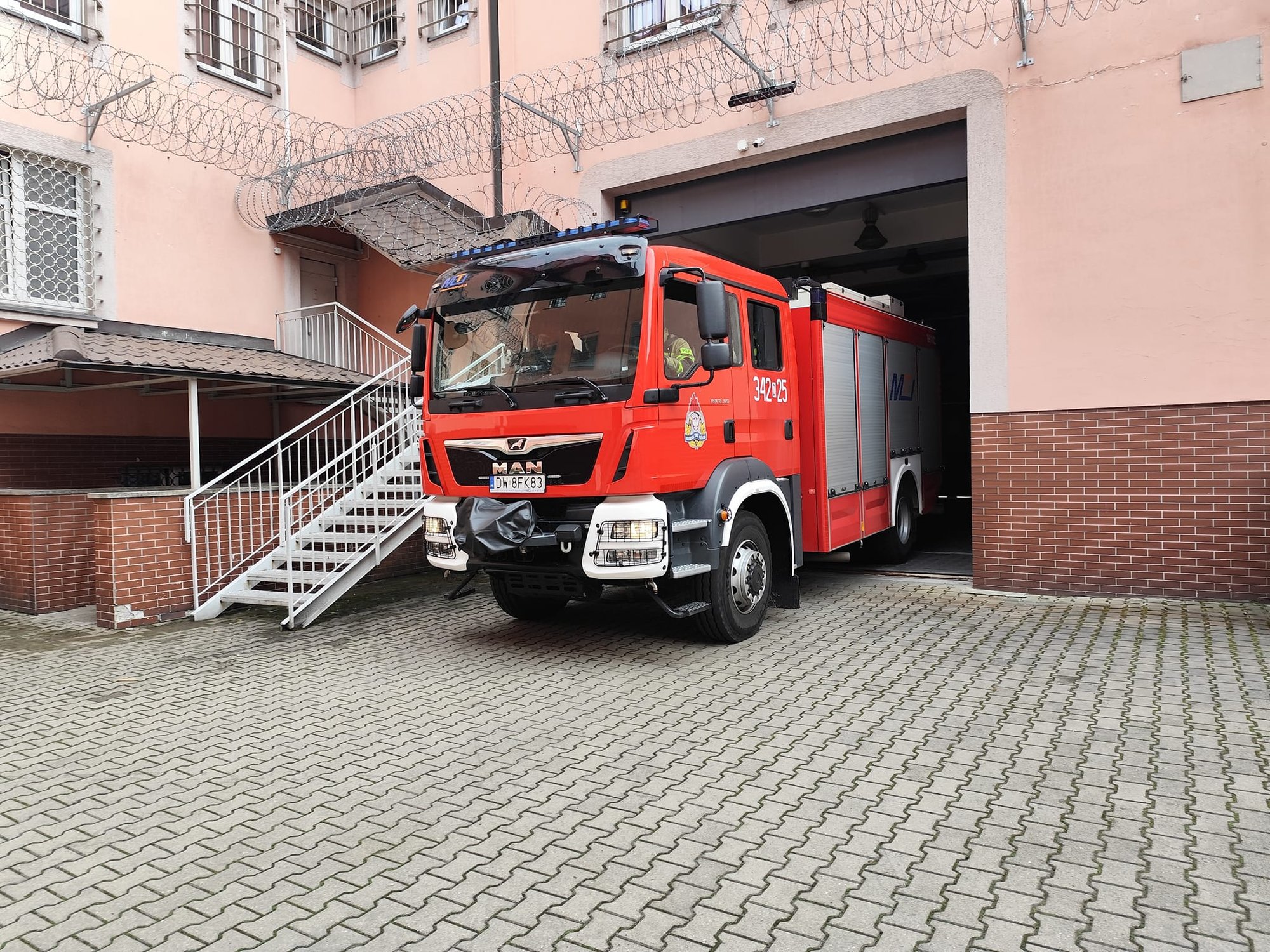 cwiczenia-strazakow-w-areszcie-125619