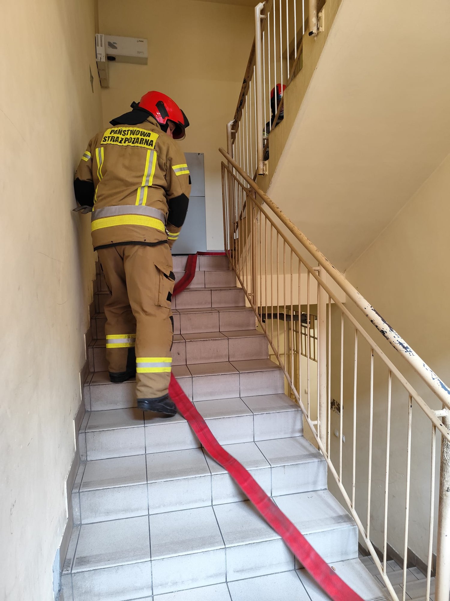 cwiczenia-strazakow-w-areszcie-125619