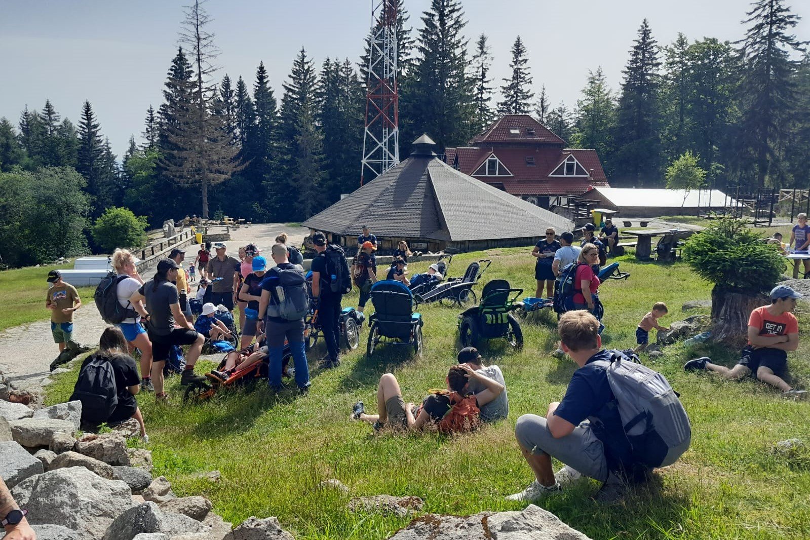 niepenosprawni-zdobyli-sniezne-koty-125683