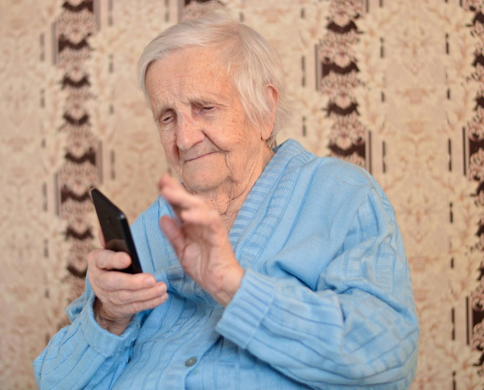 seniorzy-rzucili-plastikiem-125890
