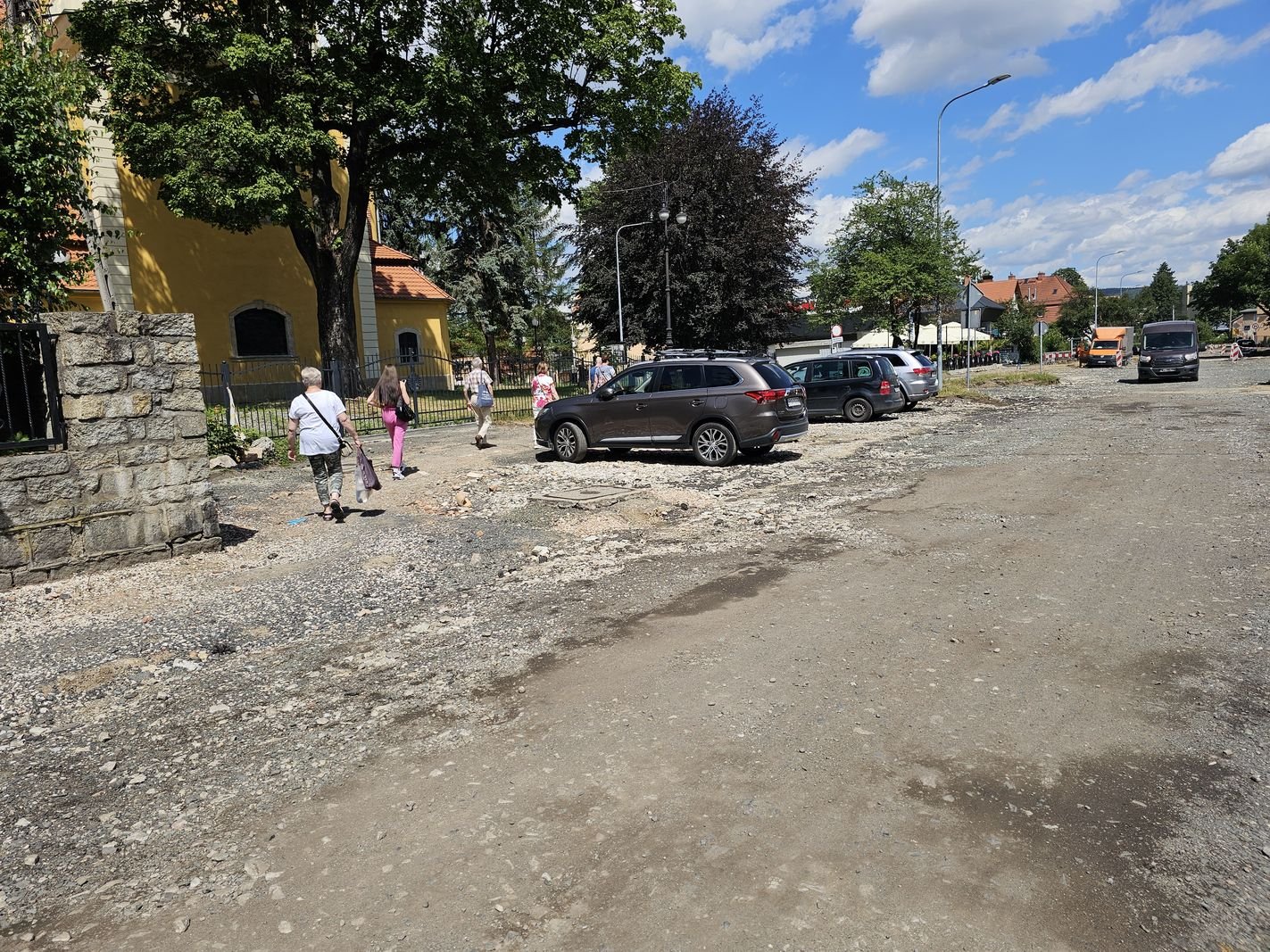 patne-parkowanie-w-cieplicach-125894