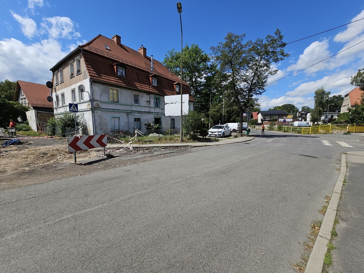 patne-parkowanie-w-cieplicach-125894