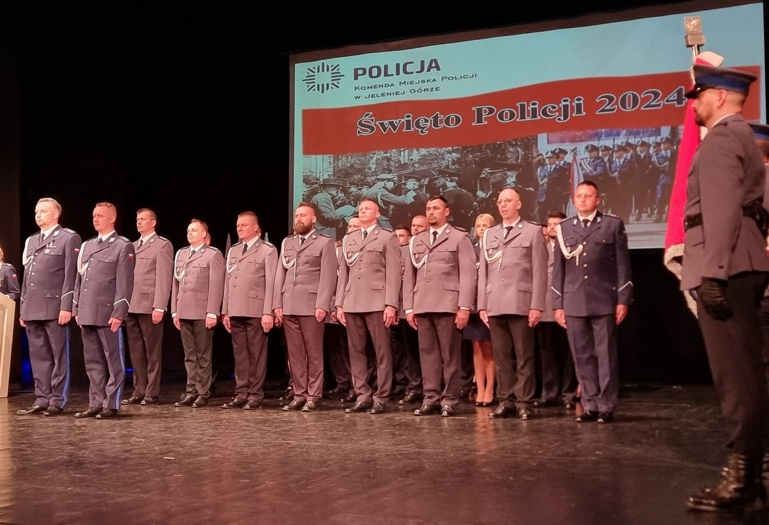 swietowali-policjanci-125903