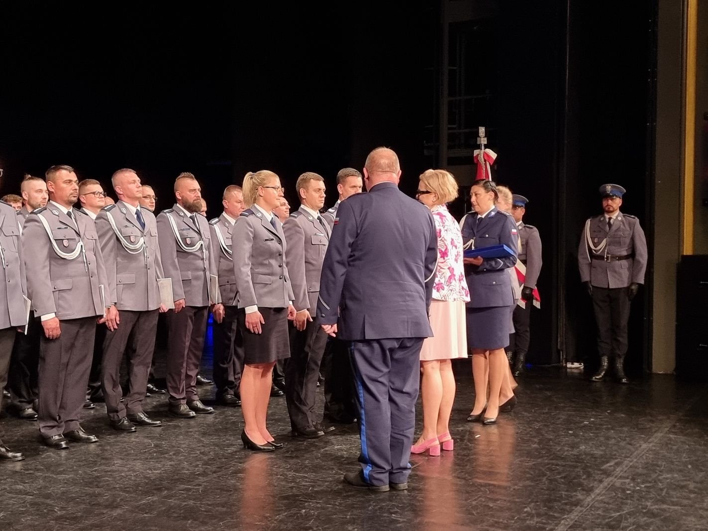 swietowali-policjanci-125903