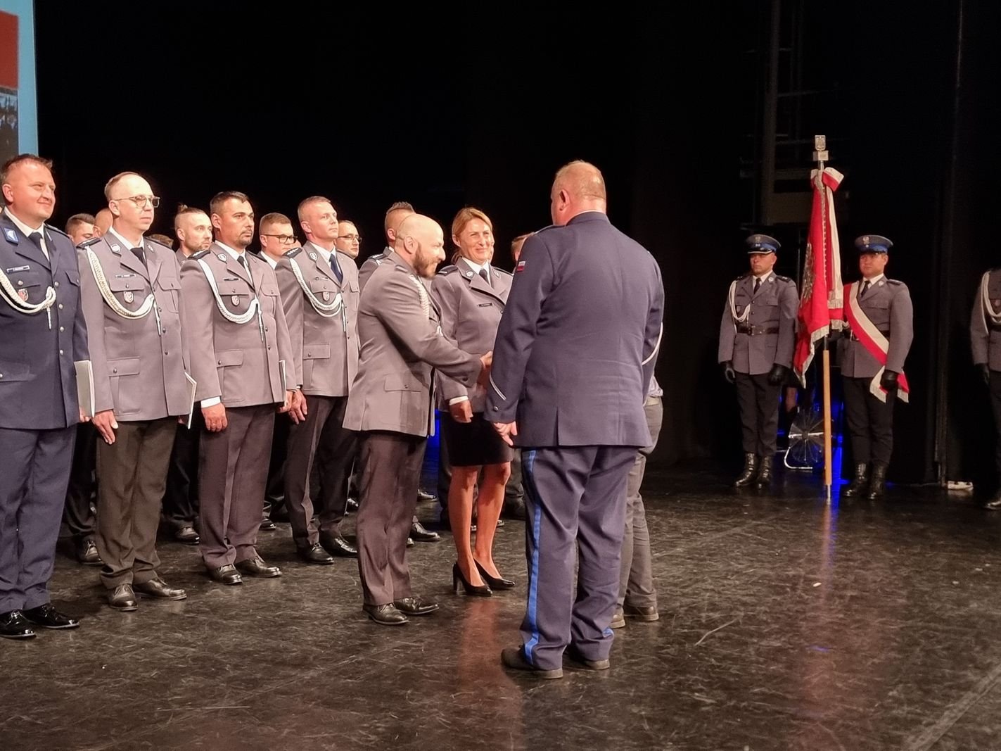 swietowali-policjanci-125903