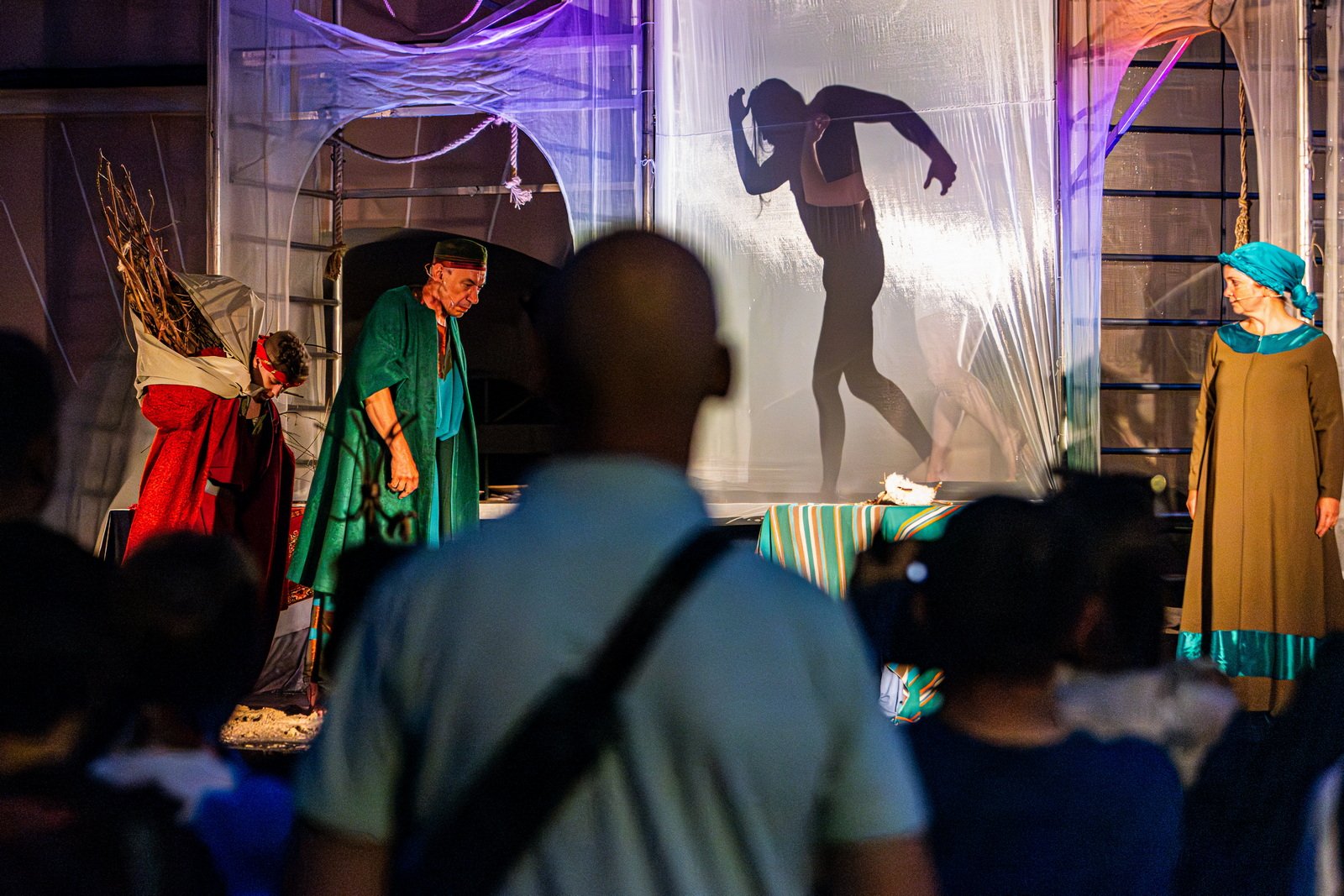 teatry-uliczne-teatr-a-z-gliwic-fotogaleria-125937