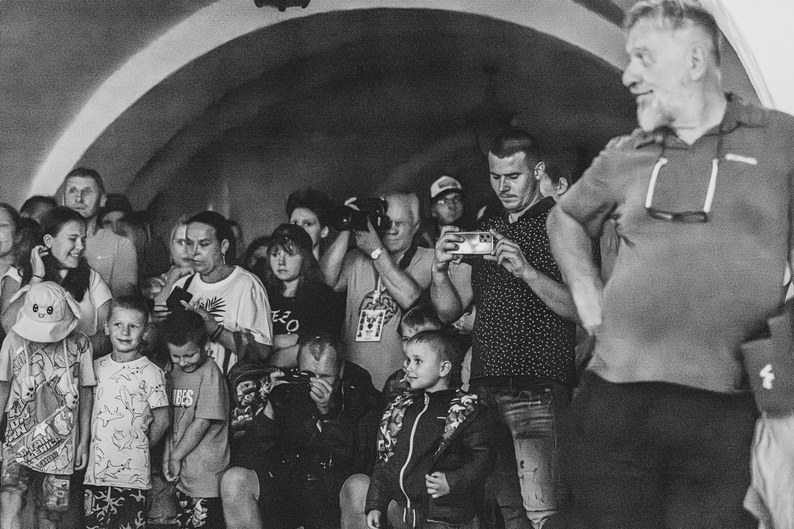 teatry-uliczne-szalay-drugi-dzien-w-strugach-deszczu-125956