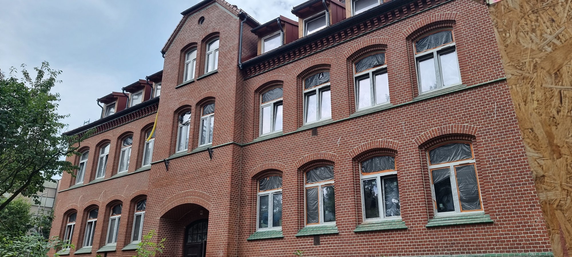tajemnicza-budowa-w-cieplicach-125964