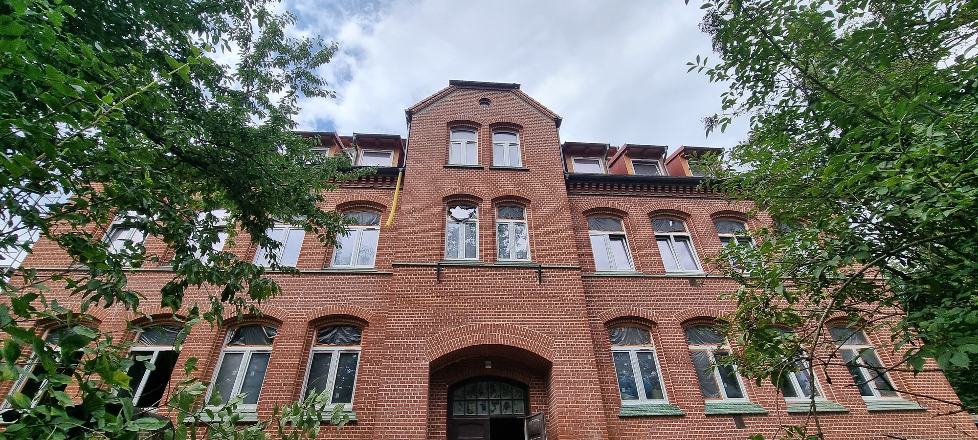 tajemnicza-budowa-w-cieplicach-125964