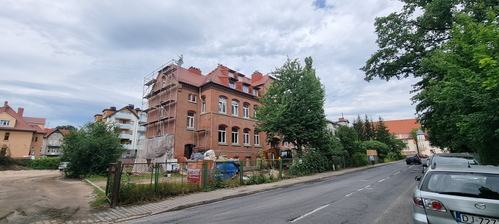 tajemnicza-budowa-w-cieplicach-125964