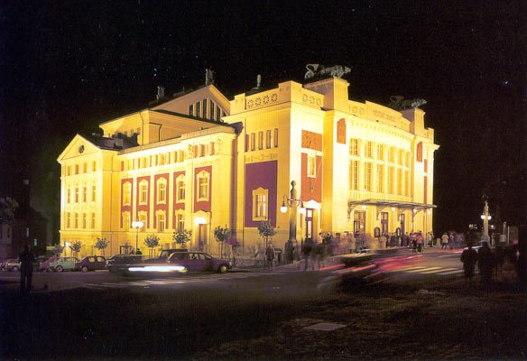 W Jabloncu nie ma stałego zespołu teatralnego, ale gmach teatru należy do najładniejszych w mieście.
