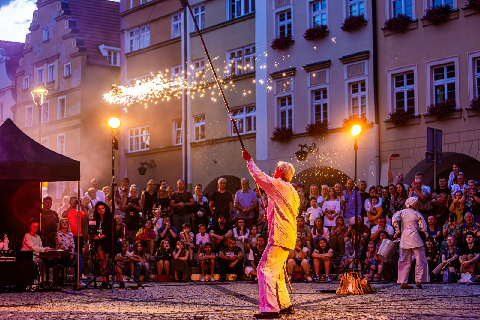 widowiskowe-zakonczenie-festiwalu-pod-chmurka-125989