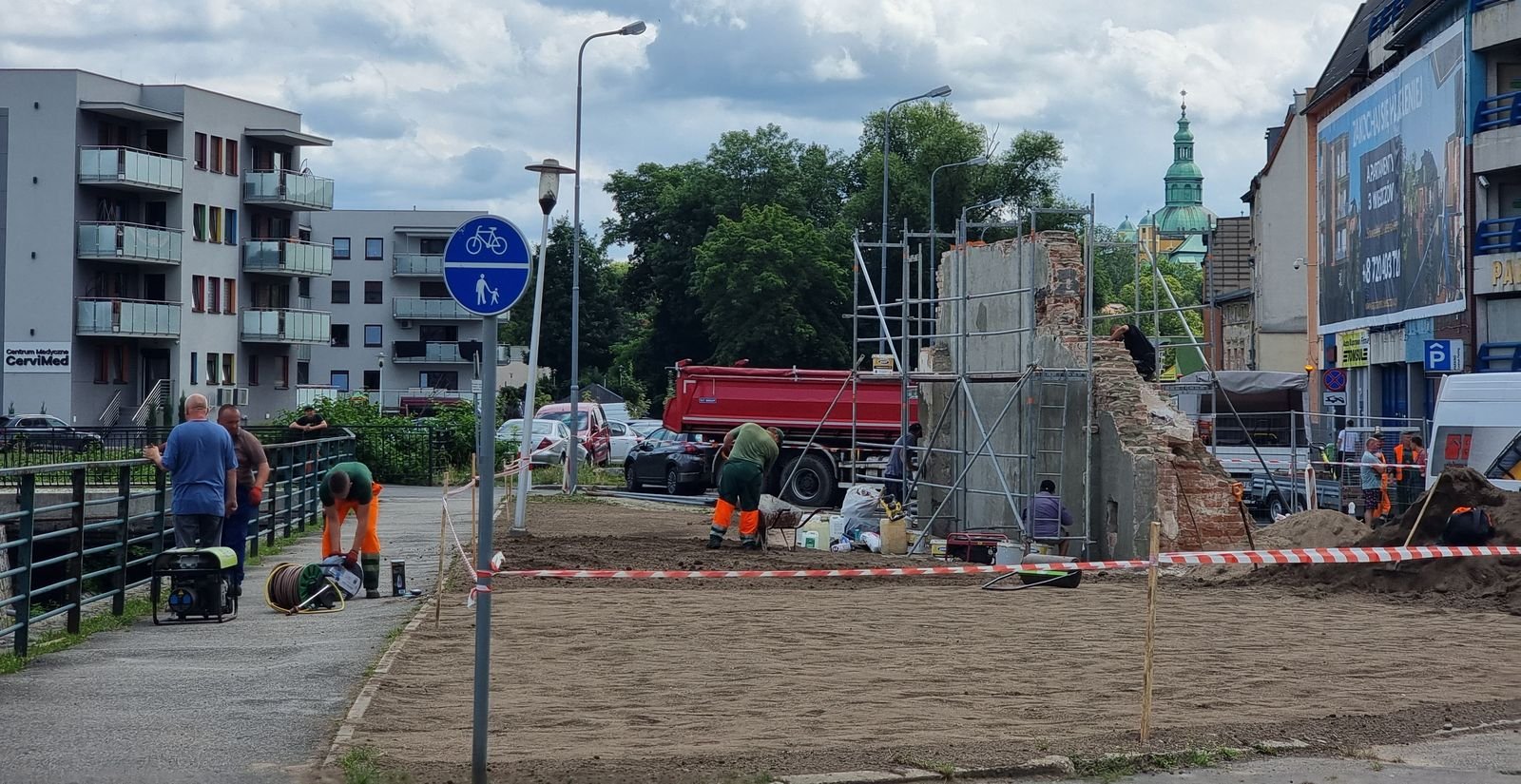 roboty-na-skwerze-powstania-warszawskiego-126059